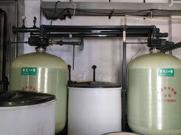 天津換熱站采購35T雙罐同時運行全自動水處理設(shè)備 天津換熱站采購35T雙罐同時運行全自動水處理設(shè)備